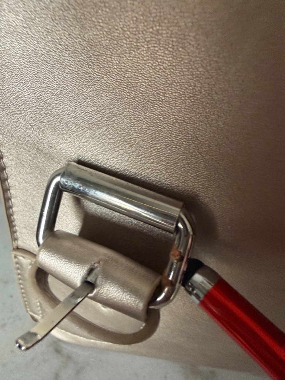 SASSY JONES Metallic Light Gold Backpack - Picture 11 of 11